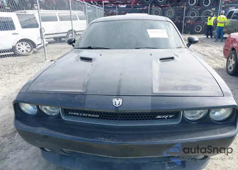 2009 Dodge Challenger Srt8 from USA, damaged, VIN 2B3LJ74W49H623701